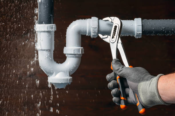 Professional Drain Cleaning technician working in Roslyn Heights, NY